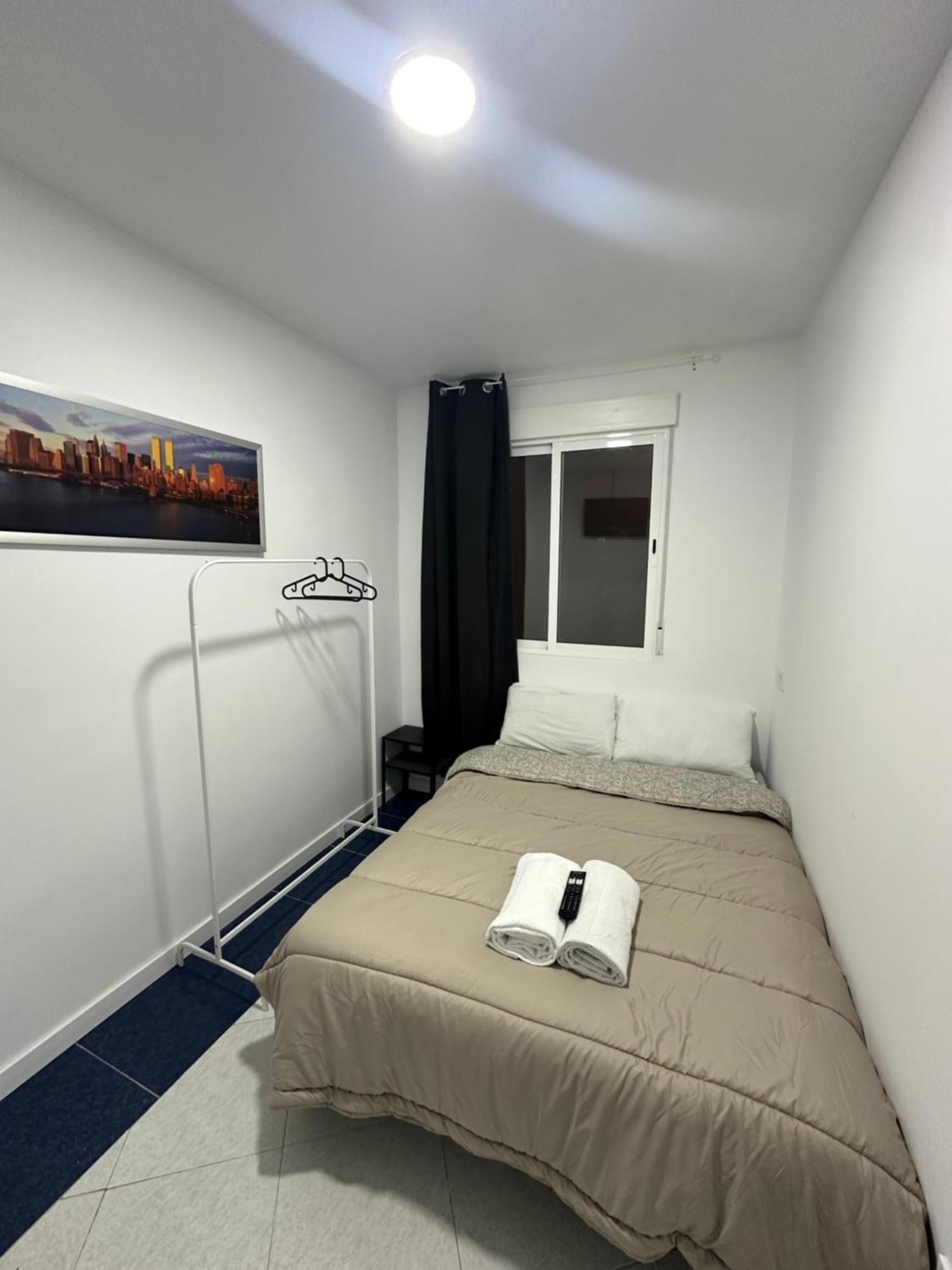 Rooms Mediavilla 马德里 外观 照片