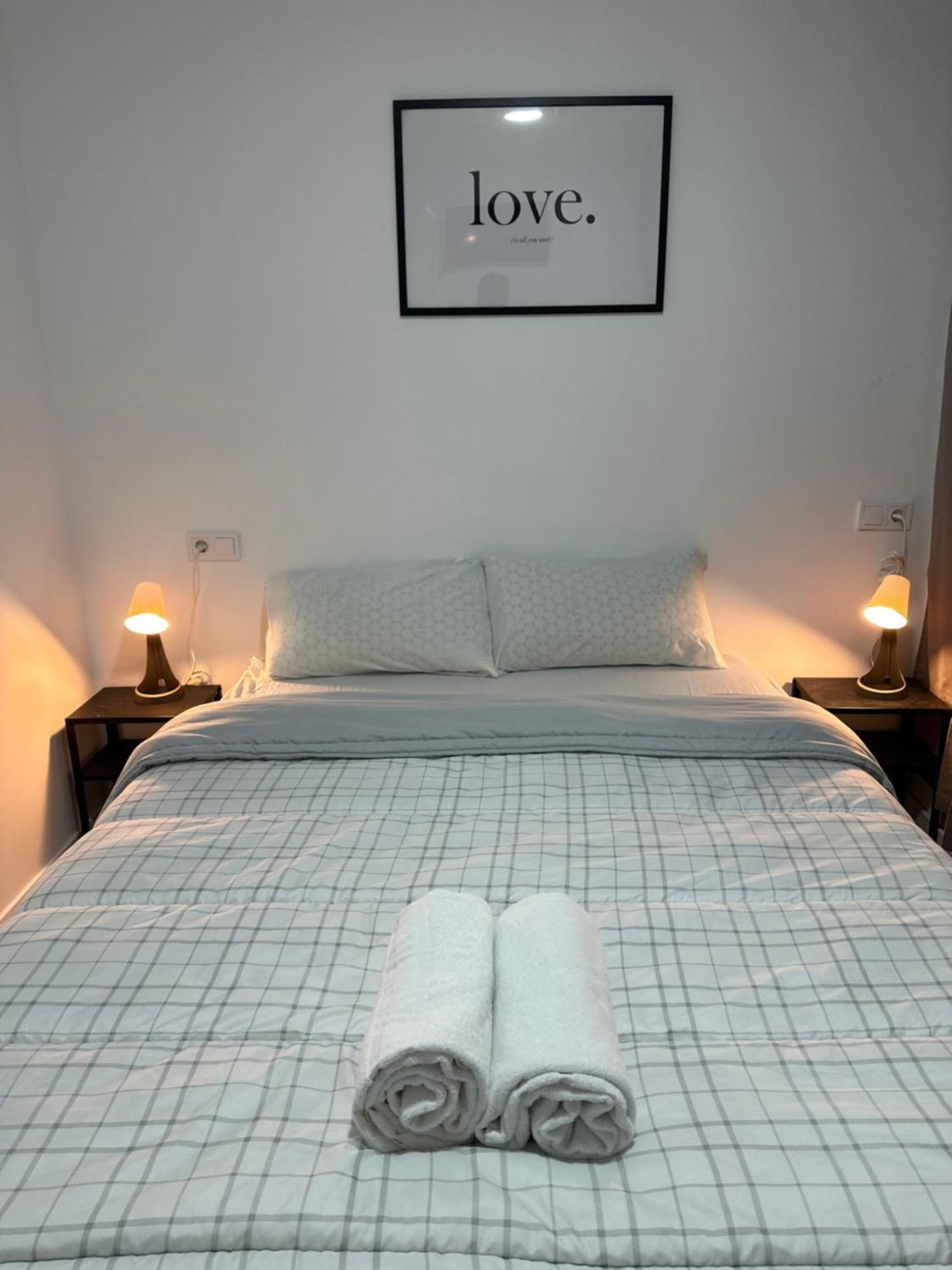Rooms Mediavilla 马德里 外观 照片