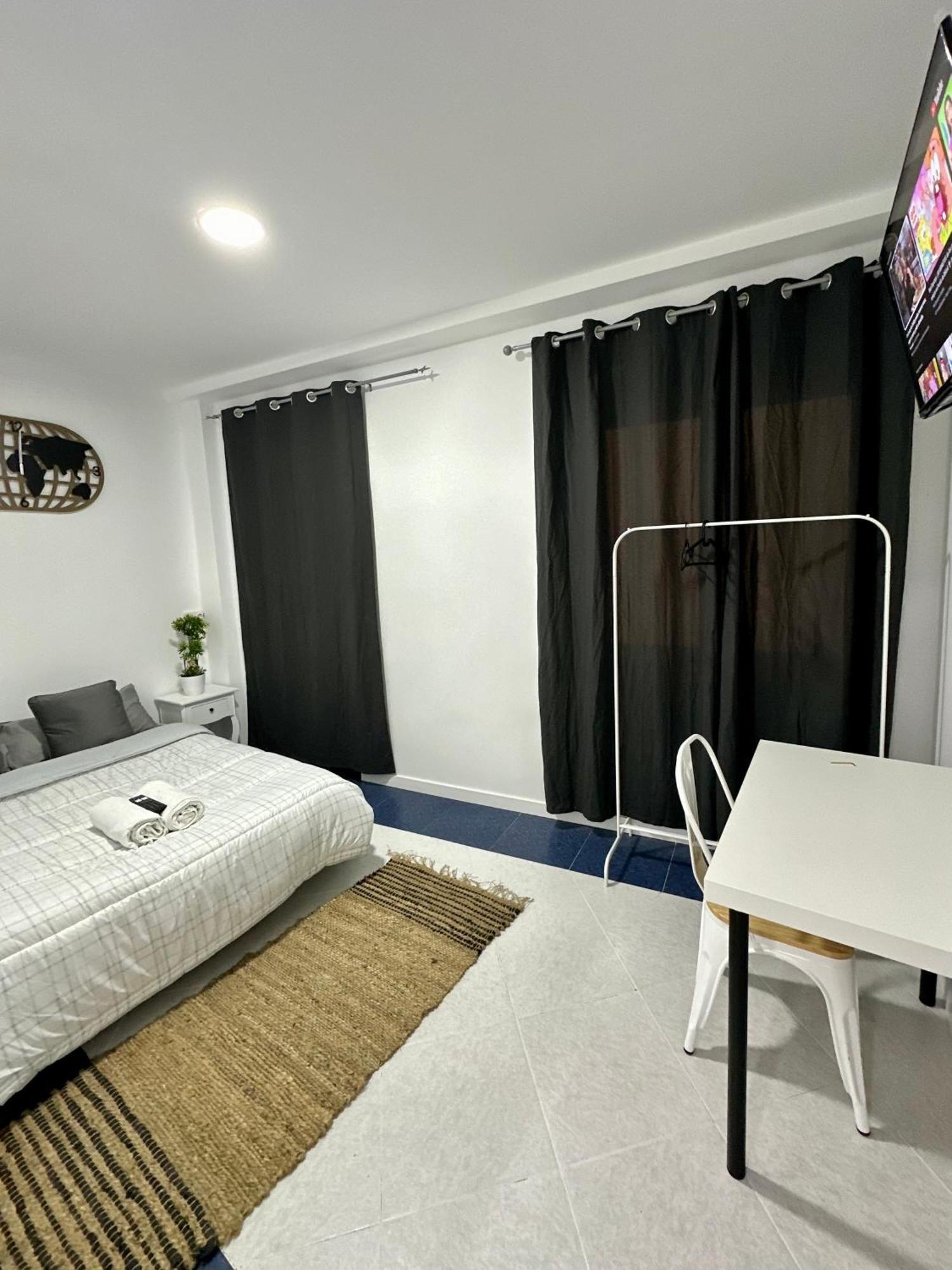 Rooms Mediavilla 马德里 外观 照片