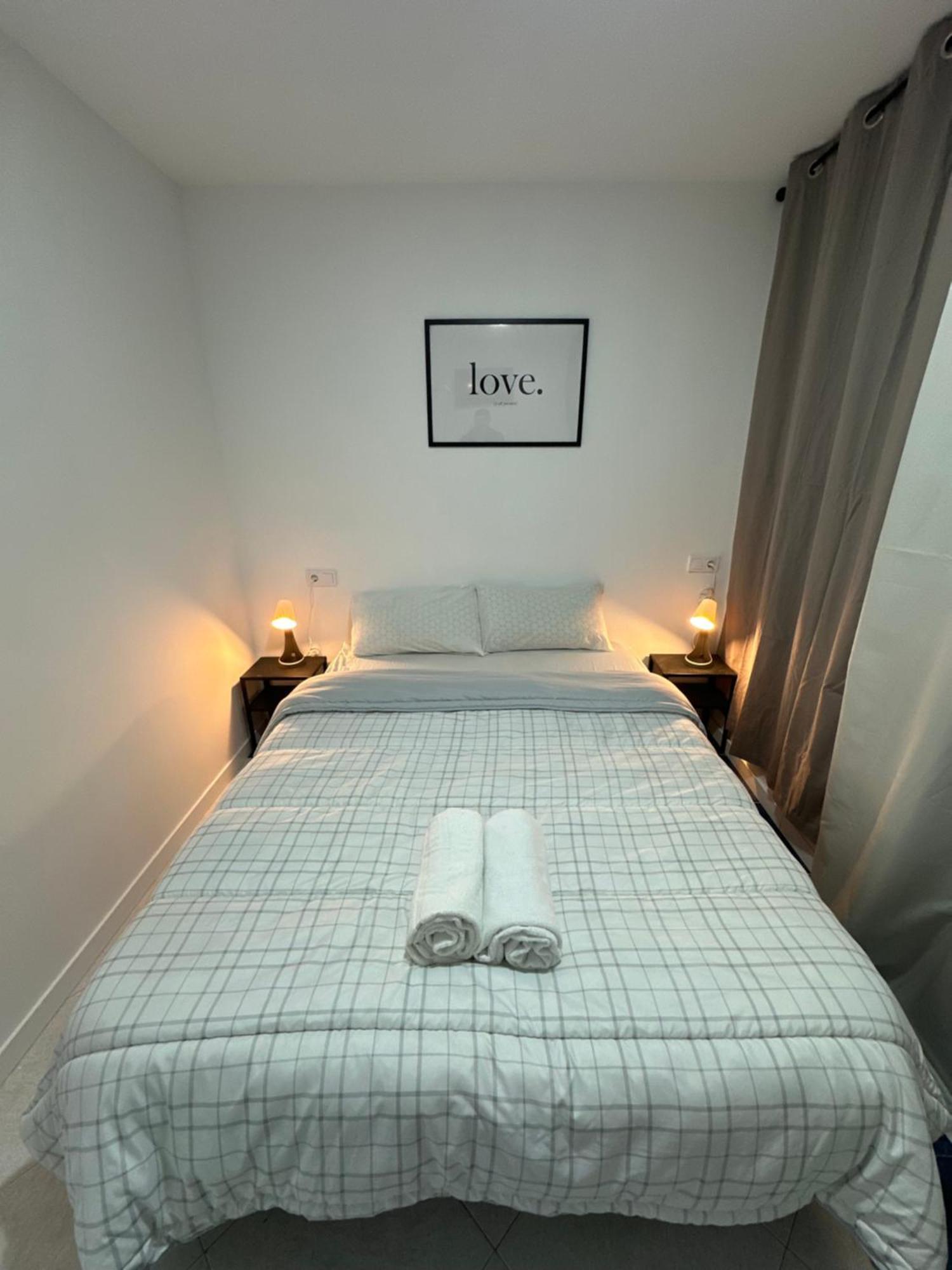 Rooms Mediavilla 马德里 外观 照片