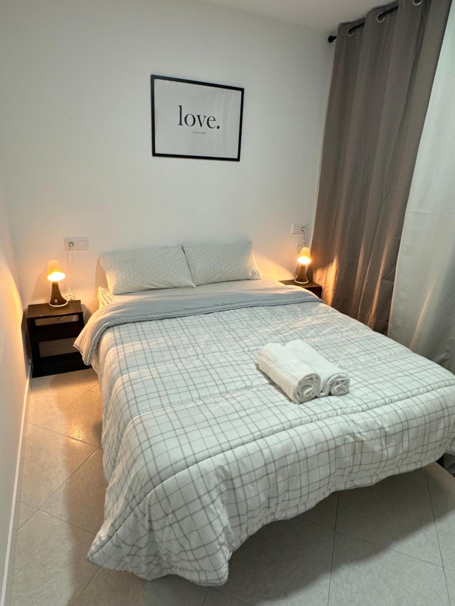 Rooms Mediavilla 马德里 外观 照片