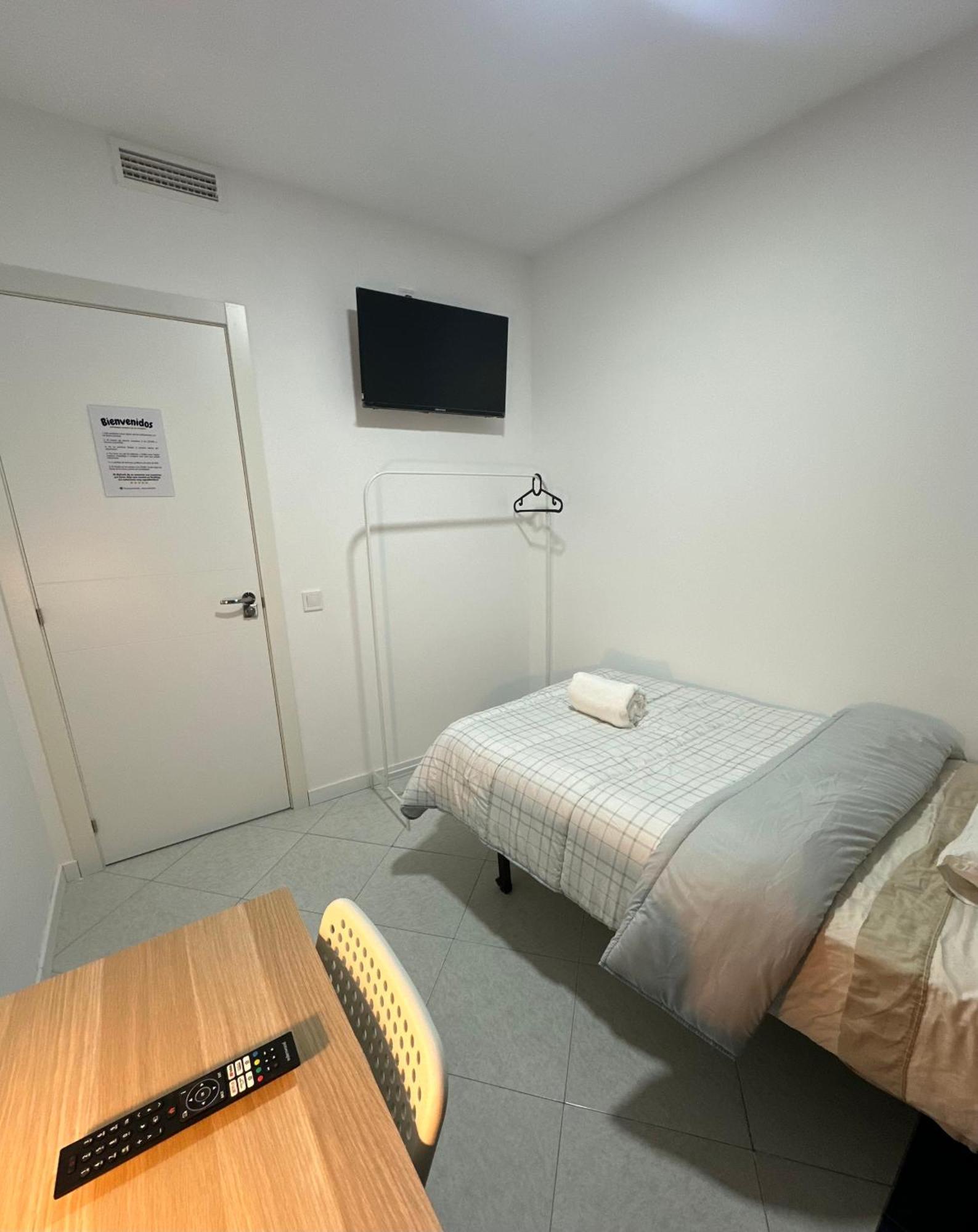 Rooms Mediavilla 马德里 外观 照片